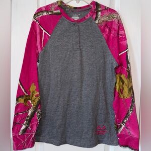 Real Tree like new Pink & Grey Camo Long Sleeve Top